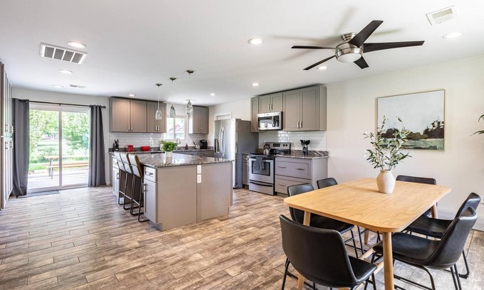 Sterling Heights House | Cozy, Clean and Bright 4BR/2BA Home! Welcome!