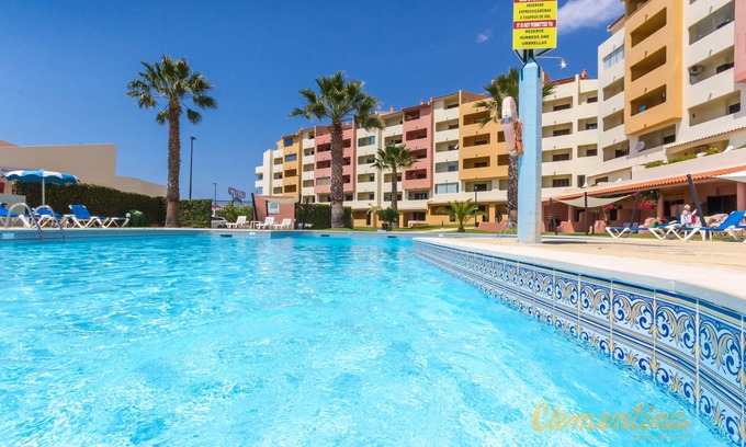 Correeira Apartment | Cozy Clementina Apartment In Central Albufeira, Close To Old Town
