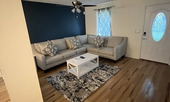 Mary Esther House | Cozy Coastal Home- minutes to Navarre Beach