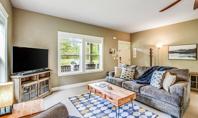 Rockaway Beach House | Cozy coastal retreat with deck, grill, firepit, and WiFi - walk to beach