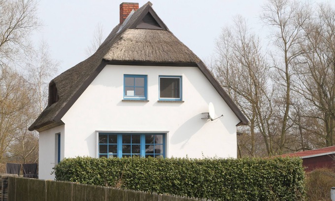 Wiek House | Cozy, comfortable apartment at the water, suitable for 6 people