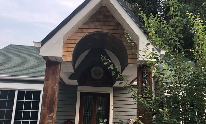 Historic Fort Collins High School House | Cozy, Comfortable Cottage Old Town Fort Collins