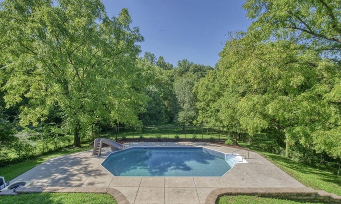 Nashville Apartment | Cozy, Comfortable & Convenient