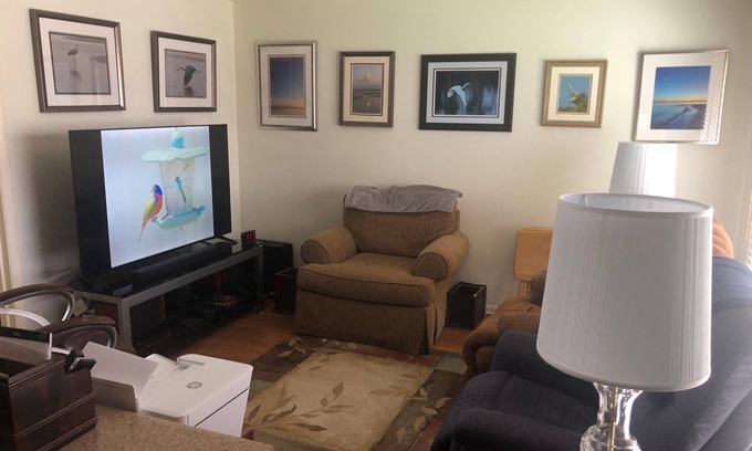 Jefferson Condo | Cozy, comfortable, quite condo 15 minutes from downtown New Orleans