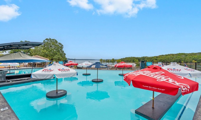 Indian Point Condo | Cozy Condo at Rock Lane Resort