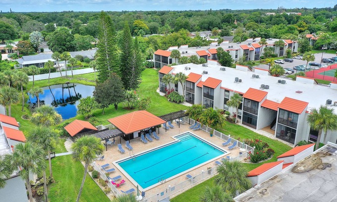 Sarasota Springs Villa | Cozy Condo at Village Brooks