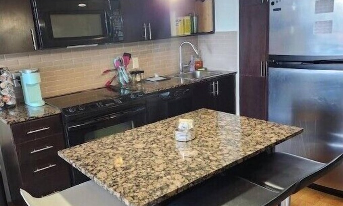 Flemingdon Park Condo | Cozy Condo with Amazing views and Amenities