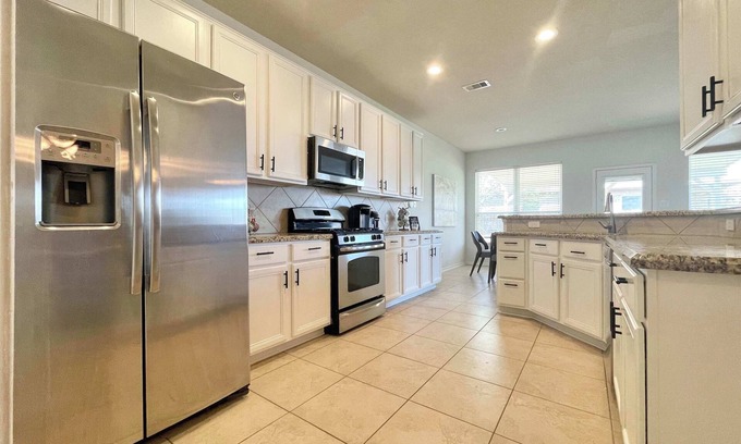 College Park House | Cozy Conroe Getaway near The Woodlands