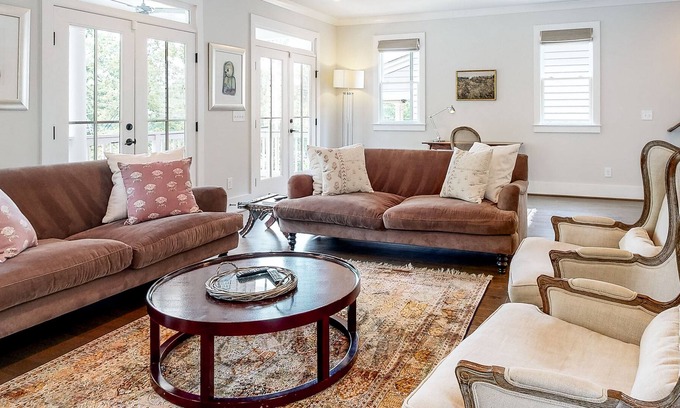 Marietta House | Cozy, Convenient Downtown Retreat in Marietta