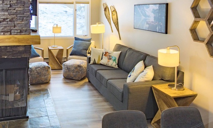 East Kootenay Condo | Cozy & Convenient Mountain Getaway | Ski In/Out | Hot Tub | Fireplace | Sleeps 8