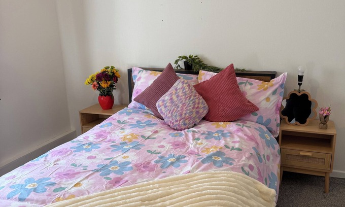 Cookstown House | Cozy Cookstown Cottage