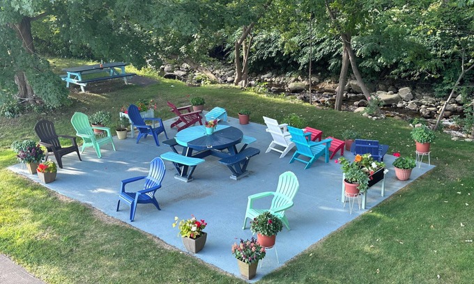 Williamstown Hotel | Cozy Corner Motel