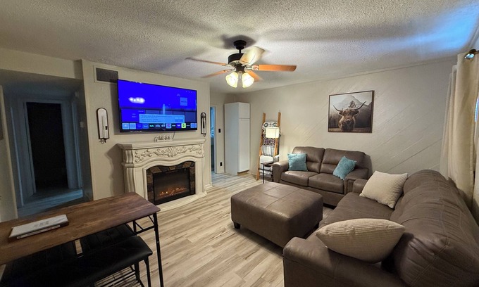 Salina Apartment | Cozy Corner RetreatnNo Cleaning Fee!