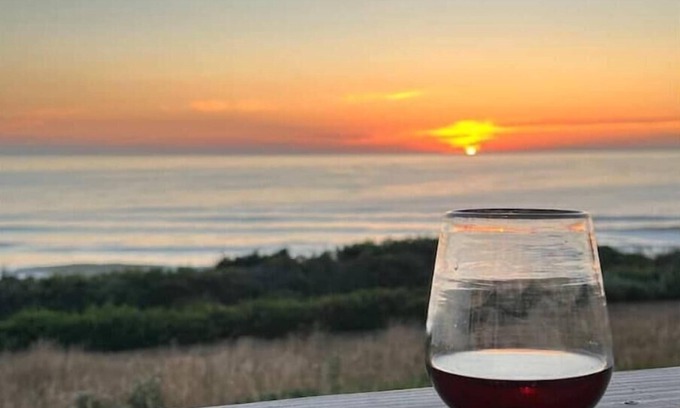 Oregon Coast Cottage | Cozy Cottage at the Beach near Yachats! Dog Friendly and Free EV Charging!