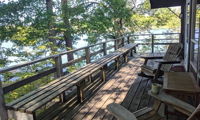Newboro Cottage | Cozy Cottage available on quiet island surrounded by beautiful lake & fishing!