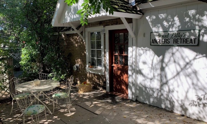 Three Forks Cottage | Cozy cottage centrally located –Ideal for Outdoors or Relaxing. No cleaning fee!
