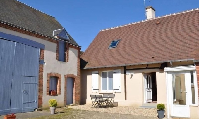 Coullons Cottage | Cozy Cottage in Heart of Sologne - Near Shops, Hiking, Fishing, Historical Sites