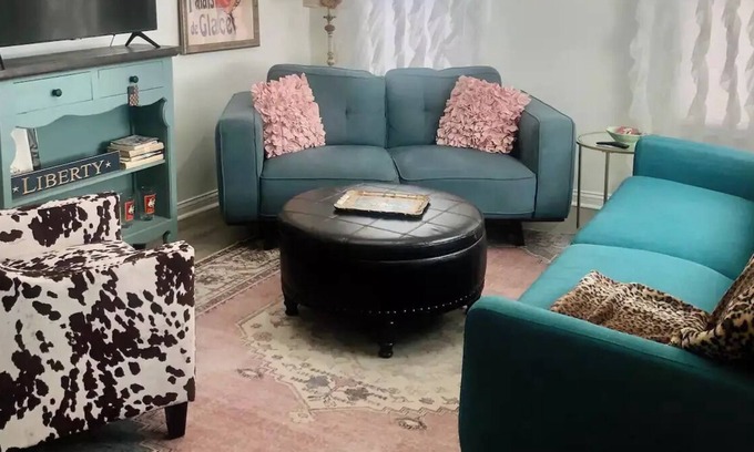 Atchison House | Cozy cottage in the Heart of Atchison!
