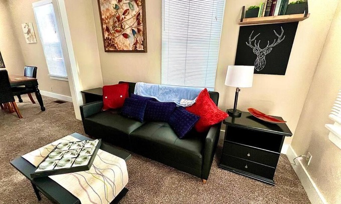 North Park House | Cozy cottage in the heart of the big city- dog friendly