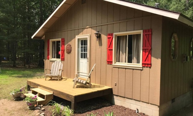 Lewiston Cabin | Cozy Cottage in the Pines