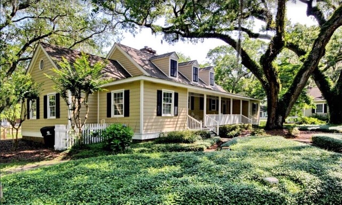 Murrells Inlet Cottage | Cozy Cottage in gated Country Club - Wachesaw Plantation