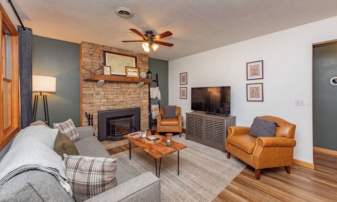 McHenry Cabin | Cozy Cottage: Lake Area, Dogs Welcome, Grill, Fire Pit, Fireplaces!