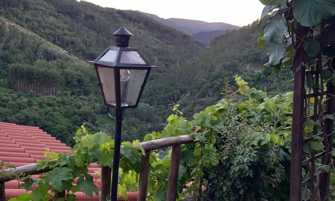 Gois Cottage | Cozy Cottage Mountain Pet-Friendly
