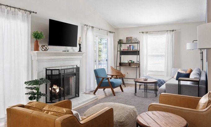Shawnee Hills Cottage | Cozy Cottage near Columbus Zoo, Dublin, Powell