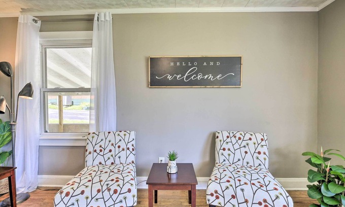 Bristol Cottage | Cozy Cottage Near Dtwn Dining, Walk to Casino