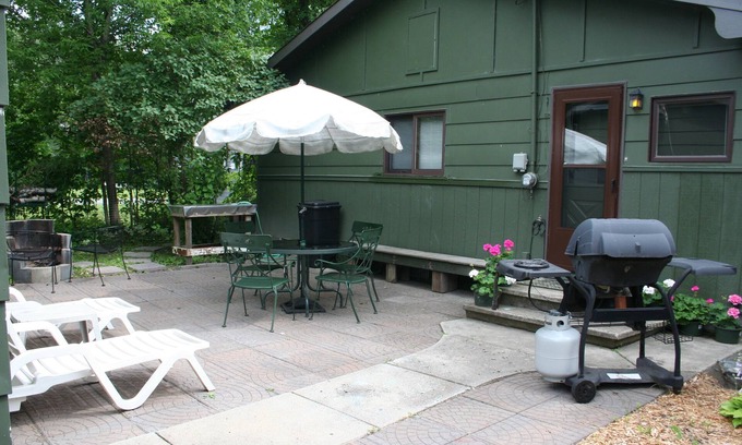 Ranier Cottage | Cozy Cottage near sandy beach, Rainy Lake, Rainy River and Voyageur's Nat'l Park