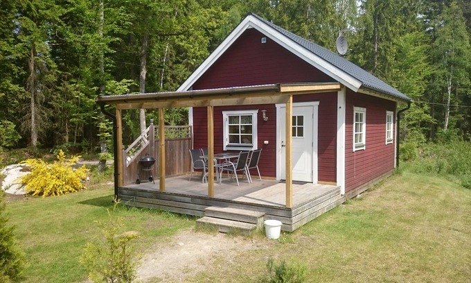 Hallaryd Cottage | Cozy cottage near the lake, including free Wi-Fi and own rowing boat