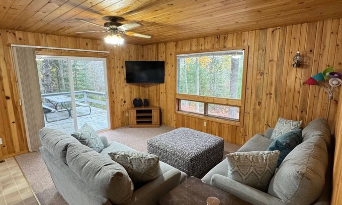Goodman House | Cozy cottage on 20 acres near ATV/UTV & snowmobile trails