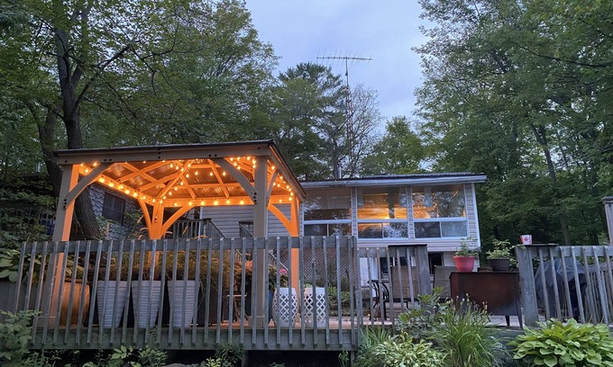 Havelock-Belmont-Methuen Cottage | Cozy Cottage Retreat