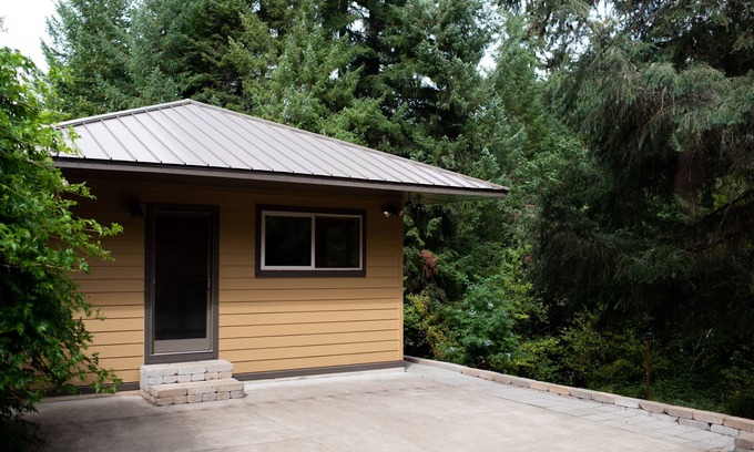 Corvallis Cottage | Cozy cottage retreat surrounded by acres of private forest and trails