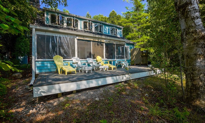 Northport Cottage | Cozy Cottage Retreat with Sandy Beach on Grand Traverse Bay