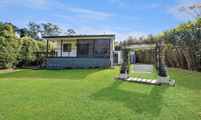 Peachester House | Cozy Cottage @ Sunshine Grove