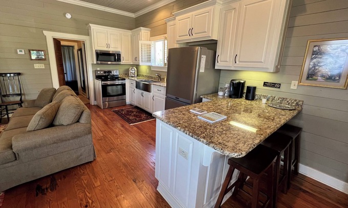 St. Francisville Cottage | Cozy Cottage in the heart of downtown Saint Francisville, Louisiana