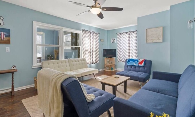 Port Sanilac House | Cozy cottage, w/Wi-Fi, walk to beach & DT