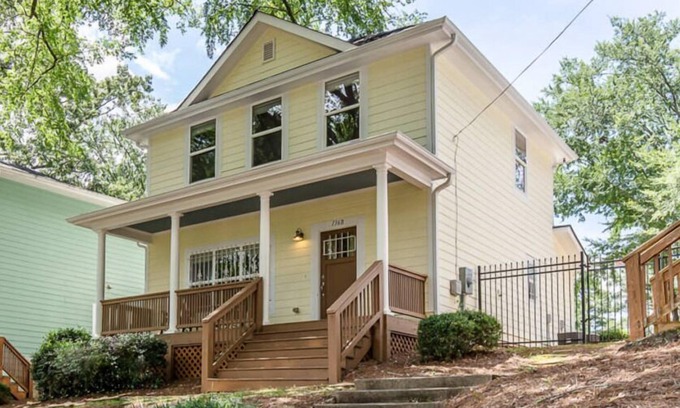 Athens House | Cozy Cottage - Walk to Campus, Stadium, Downtown