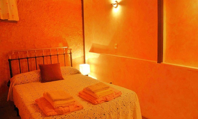 Navalosa Cottage | Cozy Cottage with Jacuzzi for 8/10 people.