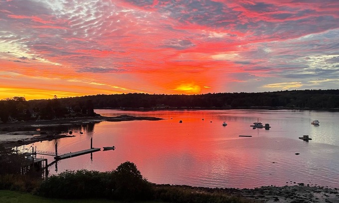 Medomak Cottage | Cozy Cottage with spectacular salt water view/3 Kayaks available/