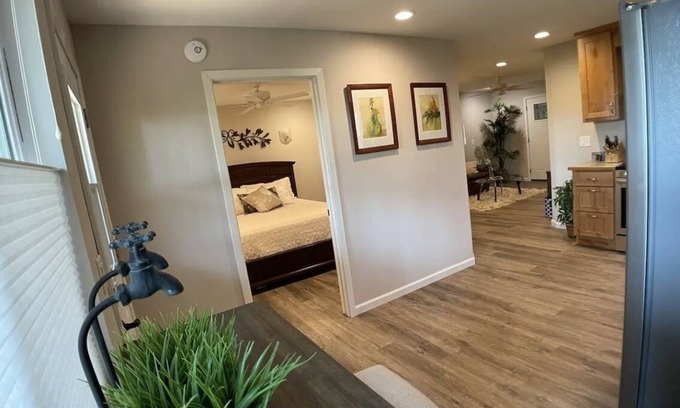 Cedar Ridge Cottage | Cozy cottage with 1 bedroom and WiFi, AC in enjoyable Grass Valley