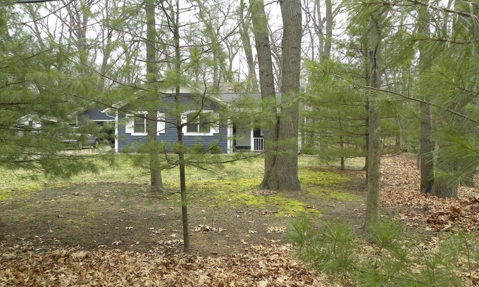 Michigan City Cottage | Cozy Cottage with Guest House, 15 minute walk to the beach and Pet Friendly.