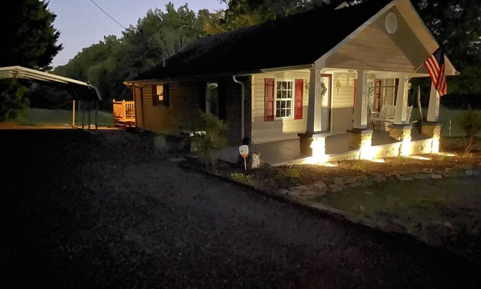 Reidsville House | Cozy Country Bungalow, Rocking chair front porch. 20 miles to Danville VA Casino