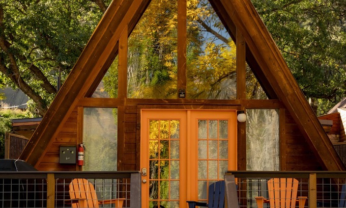 Durango - Purgatory House | Cozy Country Chalet Between Downtown & Ski Resort