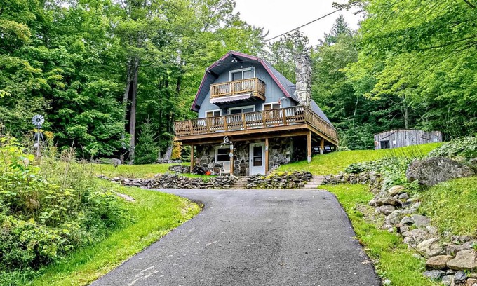 Whitefield House | Cozy Country Cottage