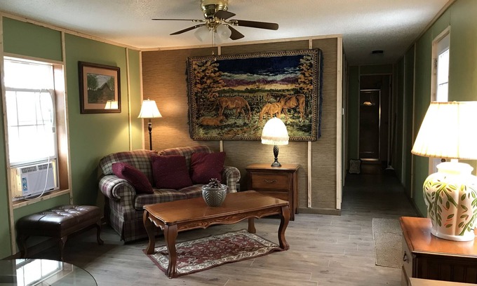Marion Bed & Breakfast | Cozy country experience Located in Marion, Ind 7630 E 100 S Marion, Indiana