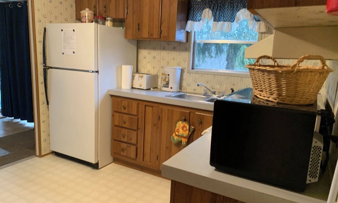 Grantsburg House | Cozy Country Getaway