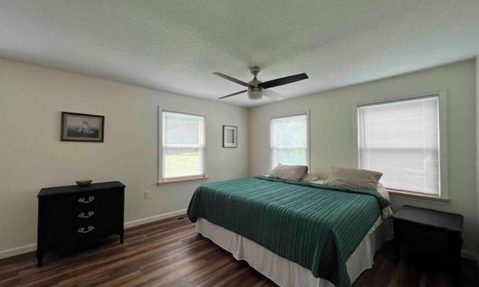 La Follette House | Cozy Country Home for all ATV Riders! Direct Access to Tackett and Royal Blue!