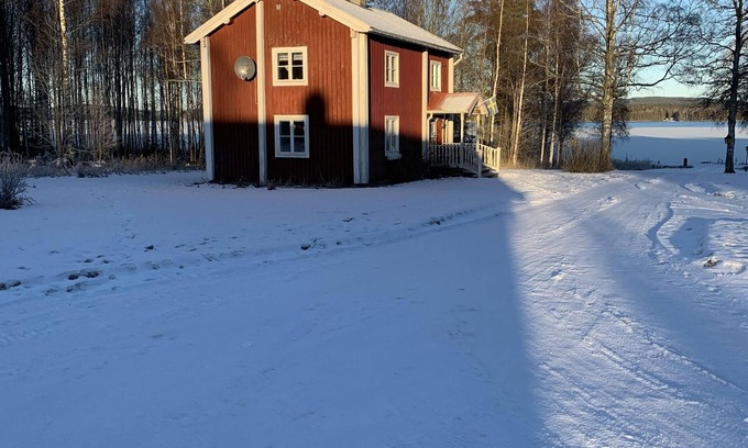 Smedjebacken Municipality House | Cozy country house 18th century, carefully renovated, modern kitchen and laundry